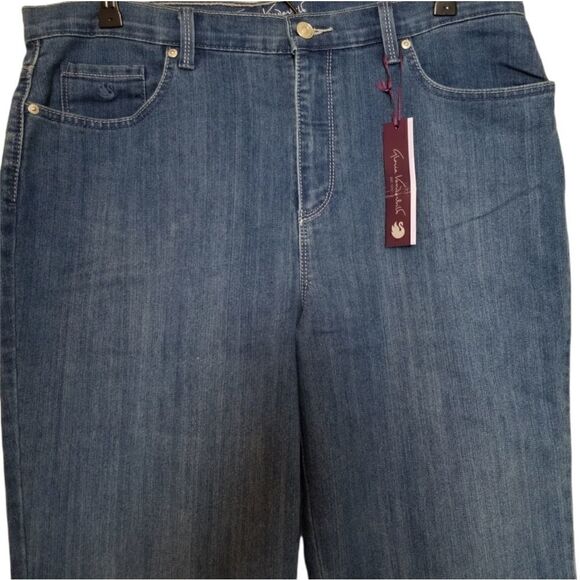 Gloria Vanderbilt Amanda Heritage Fit Tapered Leg Embellished Pockets Jeans - Picture 4 of 11